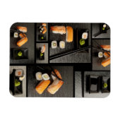 Sushi-Sammlung auf schwarzem Hintergrund Magnet (Horizontal)