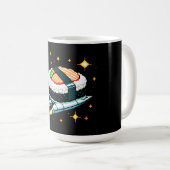 Sushi Spaceship Pixel Art Flying Sushi Roll Design Kaffeetasse (VorderseiteRechts)