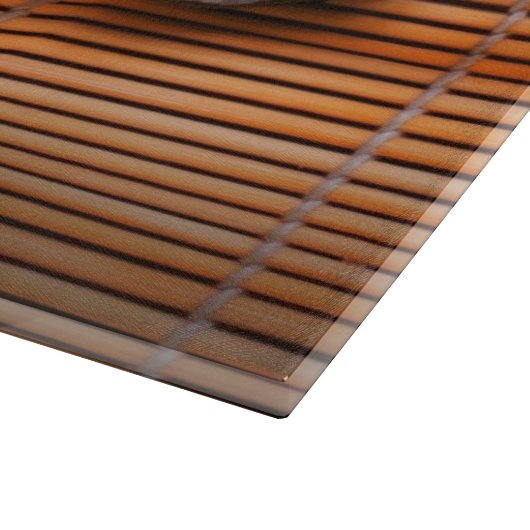 Sushi und hölzerne Essstäbchen Schneidebrett (Ecke)