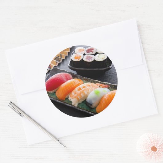 Sushi und Rollen Runder Aufkleber (Umschlag)