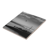 Suspension Bridge in Lisbon Black and White Photo Fliese (Seite)