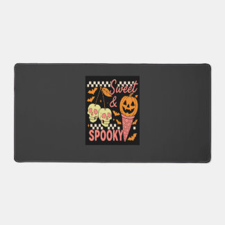 Süß und spooky Halloween Schreibtischunterlage