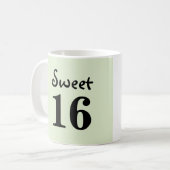 Süße 16er-Monogramm-Name grün Kaffeetasse (Vorderseite Links)
