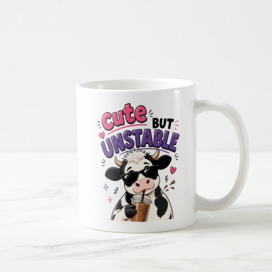 Süße aber instabile Kuh mit Eiskaffee Kaffeetasse (Rechts)