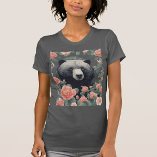 Süße Alabama-Schwarzbärin, umgeben von Kamelien T-Shirt