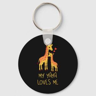 Süße Baby-Giraffe und Oma, meine Yaya liebt mich Schlüsselanhänger