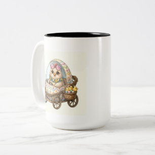 Süße Babyküken-Familie in einer Kinderwagen-Tasse Zweifarbige Tasse