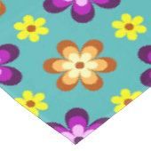 Süße bunte Retro-Blumen große Tischdecke (Schrägansicht)