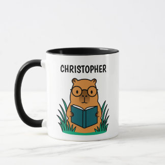 Süße Capybara beim Lesen eines Buches Tasse