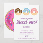 Süße Donuts, Regenbogenfarben, süßer erster Geburt Einladung (Vorne/Hinten)