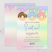 Süße Donuts, Regenbogenfarben, süßer erster Geburt Einladung (Vorne/Hinten)
