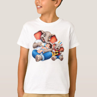 süße Elefantenfamilie füttert Baby und spielt Gita T-Shirt