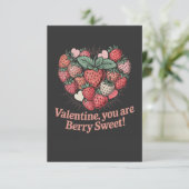 Süße Erdbeer-Kinder zum Valentinstag Dankeskarte (Stehend Vorderseite)