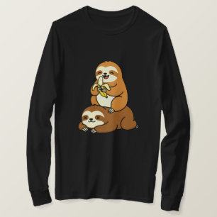 Süße Faultier-Cartoonfigur beim Verzehr einer Bana T-Shirt