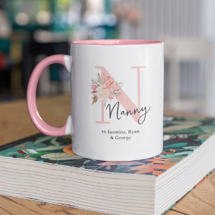 Süße florale Anfangsbuchstabe-Oma-Tasse Tasse