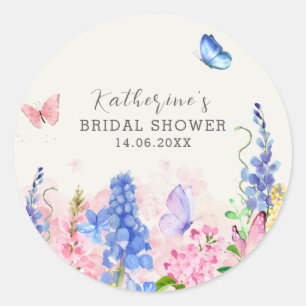 Süße florale Er gibt mir Schmetterlinge Brautparty Runder Aufkleber