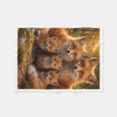 Süße Fuchsfamilie im Wald Wurfdecke Fleecedecke (Vorderseite (Horizontal))