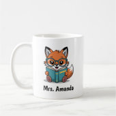 Süße Fuchsillustration beim Lesen eines Buches Kaffeetasse (Links)