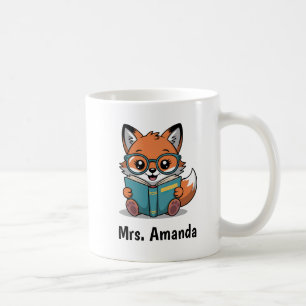 Süße Fuchsillustration beim Lesen eines Buches Kaffeetasse