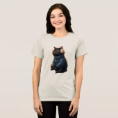 Süße gemütliche Winterkatze in blauem Pullover T-S (Vorderseite voll)