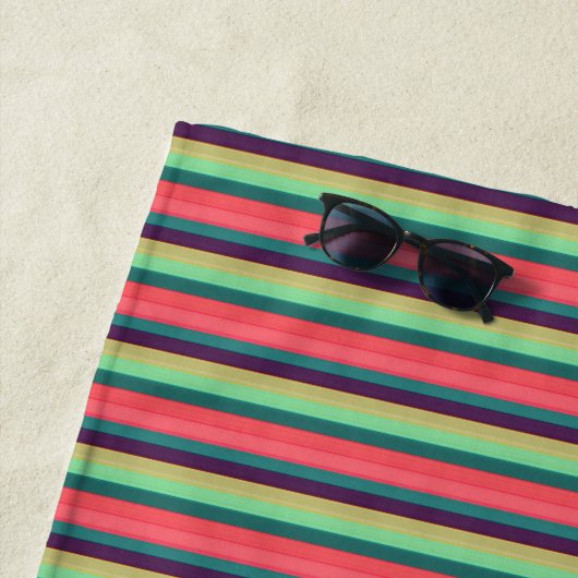 Süße gestreifte Vintage-Farben Strandtuch (Beispiel)
