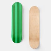 Süße grüne stilvolle Streifenmuster-Design Skateboard (Vorderseite)
