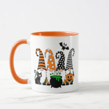 Süße Halloween-Gnome mit Kessel und Kürbis