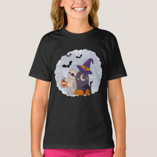 Süße Halloween-Mumie und schwarze Katzenhexe Illus T-Shirt