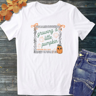 Süße Halloween-Zitat-Schwangerschaftsankündigung Tri-Blend Shirt