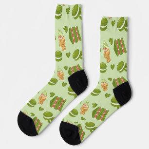Süße Handgezeichnete Matcha-Leckereien Nahtloses M Socken