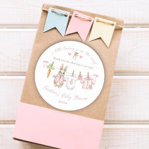 Süße Häschen-Mädchen-Wäscheleine-Baby-Shower-Danke Runder Aufkleber