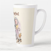 Süße Herbstmaus mit Eicheln und Kaffee Milchtasse (Rechts)