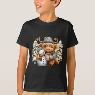 Süße Highland-Kuh mit Schneemann Heißer Kakao Weih T-Shirt