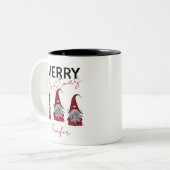 Süße karierte Weihnachtsgnome mit Ihrem Namen Zweifarbige Tasse (Vorderseite Links)