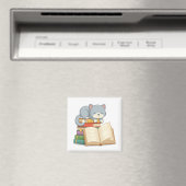 Süße Katze auf einem Bücherstapel Magnet (In Situ (Geschirrspüler))