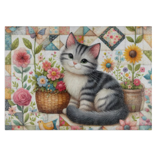 Süße Katze auf floraler Steppdecke Cottagecore Schneidebrett