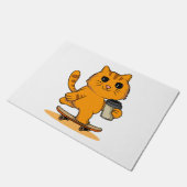 Süße Katze beim Skateboardfahren Fußmatte (Schrägansicht)