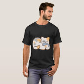 süße Katze frisst Fisch T-Shirt (Vorne ganz)