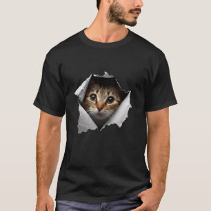 Süße Katze schaut durch zerrissenes Papier Lustige T-Shirt