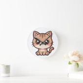 Süße Kawaii-Katzen-Chibi-Illustration Runde Wanduhr (Zuhause)