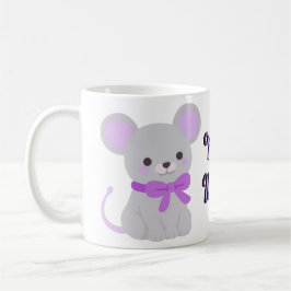 Süße Kawaii sitzende graue Maus mit lila Schleife Kaffeetasse