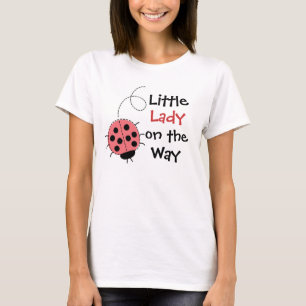 Süße kleine Dame auf dem Weg Marienkäfer Muttersch T-Shirt