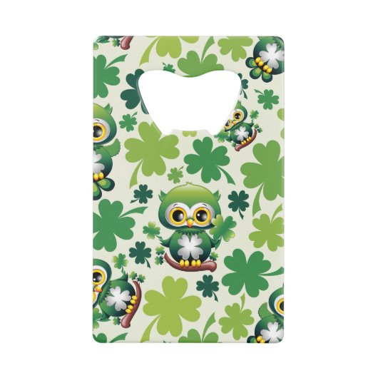 Süße kleine Eule St. Patrick Cartoon Geldbeutel Flaschenöffner (Vorderseite)
