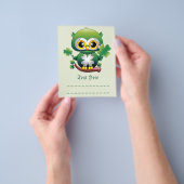 Süße kleine St. Patrick Cartoon-Eule Flyer (Gruppe)