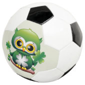 Süße kleine St. Patrick Cartoon-Eule Fußball (Dreiviertel)