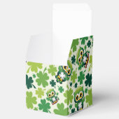 Süße kleine St. Patrick Cartoon-Eule Geschenkschachtel (Geöffnet)