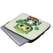 Süße kleine St. Patrick Cartoon-Eule Laptopschutzhülle (Vorne Knopf)