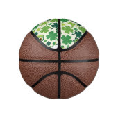 Süße kleine St. Patrick Cartoon-Eule Mini Basketball (Rechts)