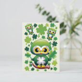 Süße kleine St. Patrick Cartoon-Eule Postkarte (Stehend Vorderseite)