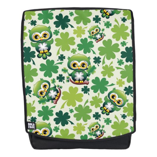 Süße kleine St. Patrick Cartoon-Eule Rucksack (Vorderseite)